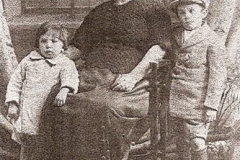 Louisa Willeter & Grandchildren